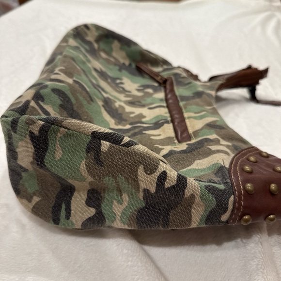 Y2K Camo Studded Shoulder Bag - Picture 5 of 9